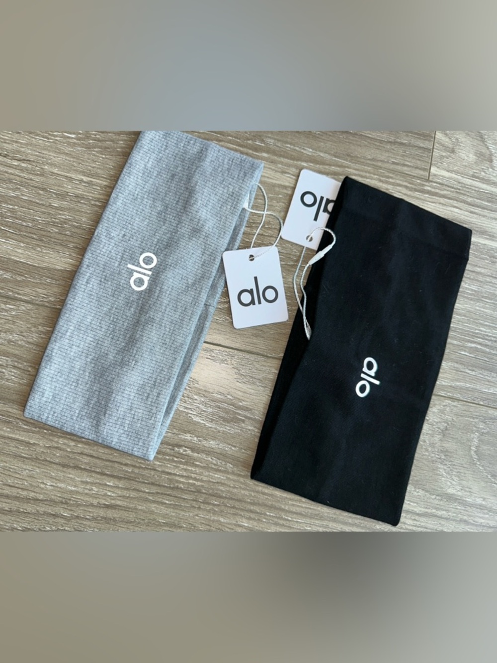 ALO Yoga Headbands in Gray and Black